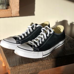 All Star Converse Low Tops Black White